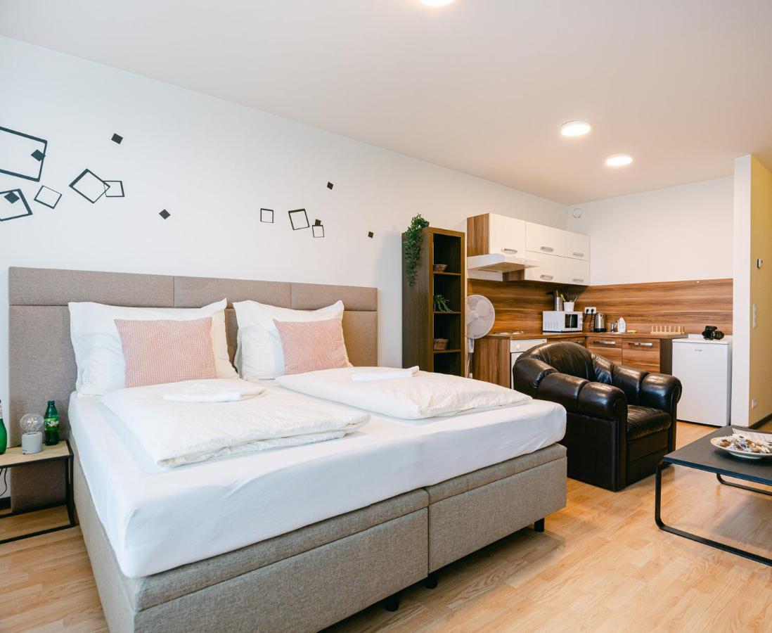 Flora Cozy Apartment Bratislava Exterior photo